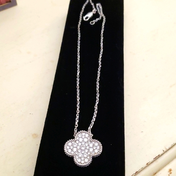 "" Diamond Alahambra Style Necklace necklace - Picture 3 of 6